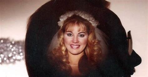 Awkward wedding photos