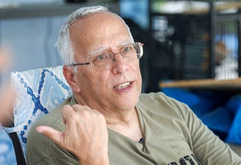 El hermano del papa admite que “bajará el tono” en redes sociales tras