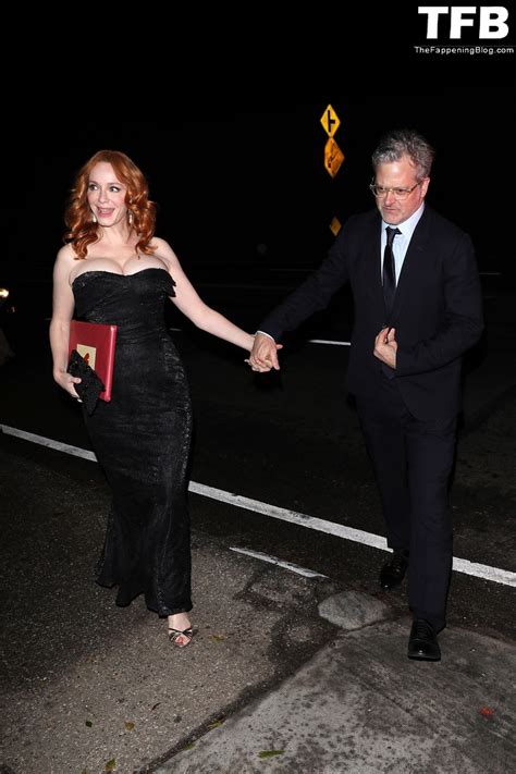 Christina Hendricks Displays Her Sexy Boobs As She Attends The Jennifer