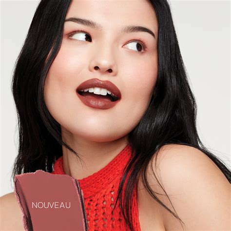 Lip Blur Soft-Matte Hydrating Lipstick with Hyaluronic Acid - Saie / L
