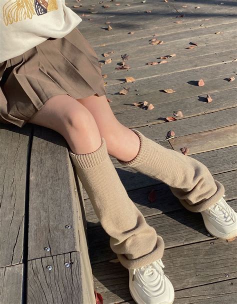 women in leg warmers 2