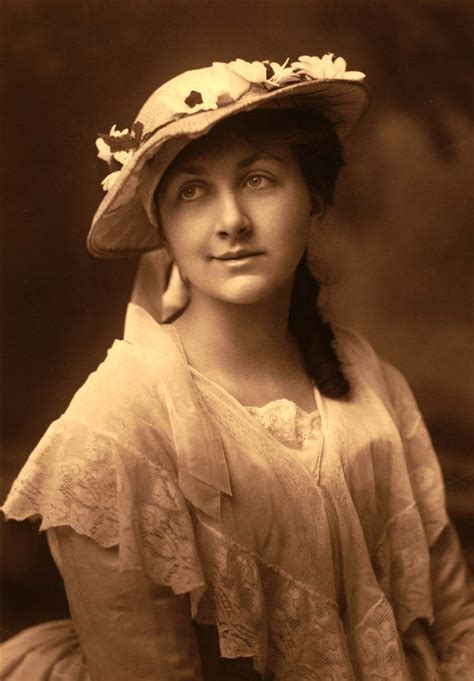 eliothale letters gallery