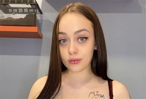 Kira Clark - Bio, Age, Height, Wiki, ? | Models Biography