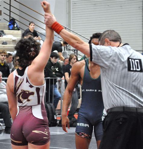 Men Wrestling Women: Muscle stud humiliated