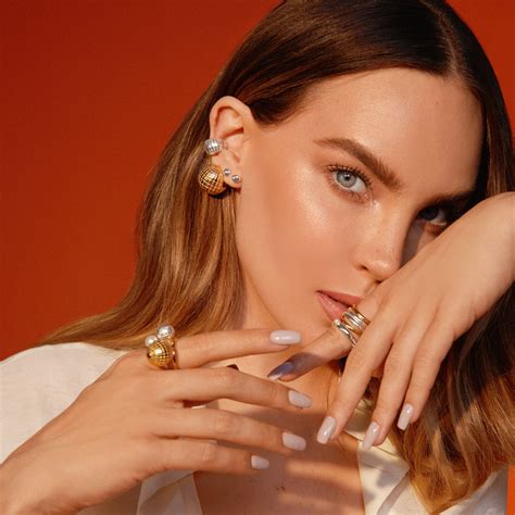 Belinda Peregrín X TOUS, la colección de joyería inspirada en la época