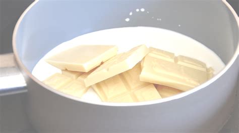 Крем для торта из белого шоколада: 7 вкусных рецептов, видео и фото