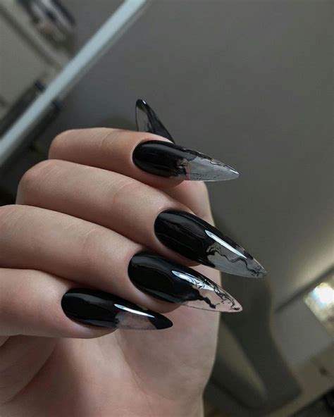 Pin on ноготочки | Gel nails, Nail designs, Black nails