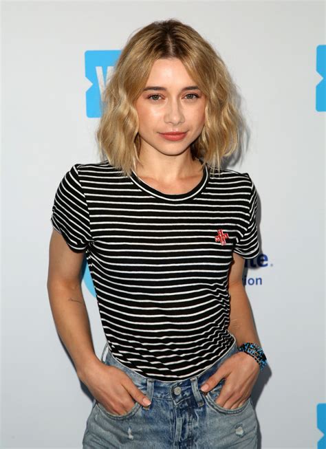 Olesya Rulin – WE Day California 2018 • CelebMafia