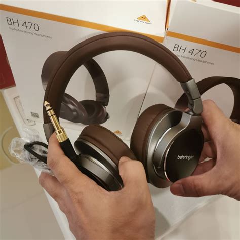 Behringer BH470