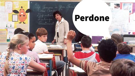 Excuse Me in Spanish - 9 Ways that Aren't Boring