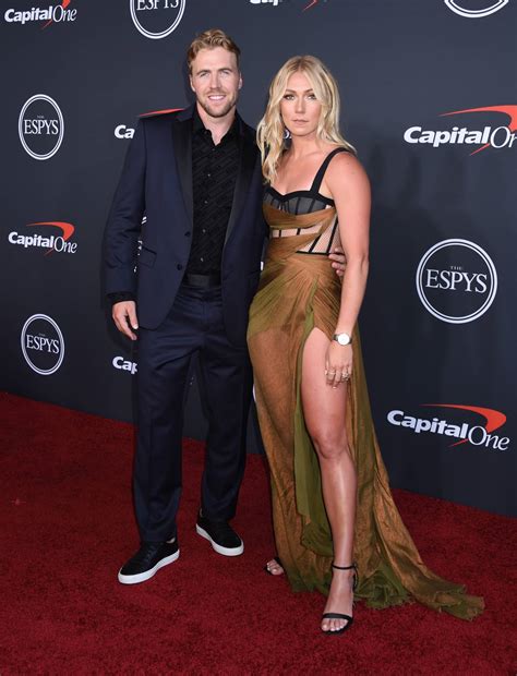 Index of /wp-content/uploads/photos/mikaela-shiffrin/on-red-carpet-at