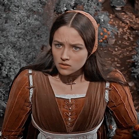 juliet capulet romeo  juliet romeo  juliet olivia hussey
