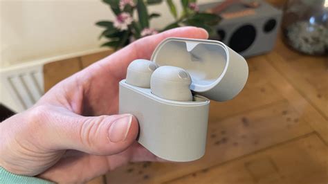 I compared Sony's new WF-1000XM6 earbuds to the WF-1000XM5 | Android