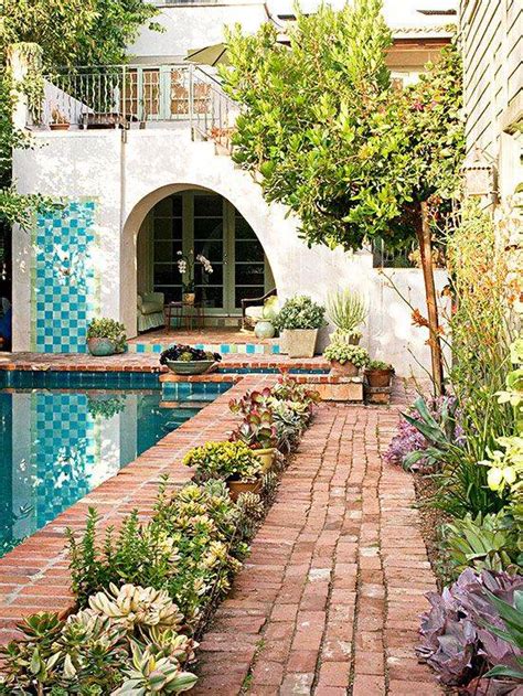 22 Spanish Style Garden Design Ideas Worth to Check | SharonSable