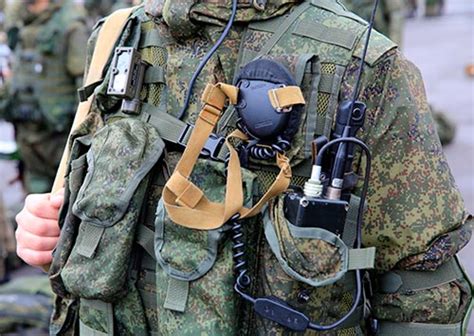 Как экипировка «Ратник» защитит наших солдат от пуль и огня - Экспресс ...