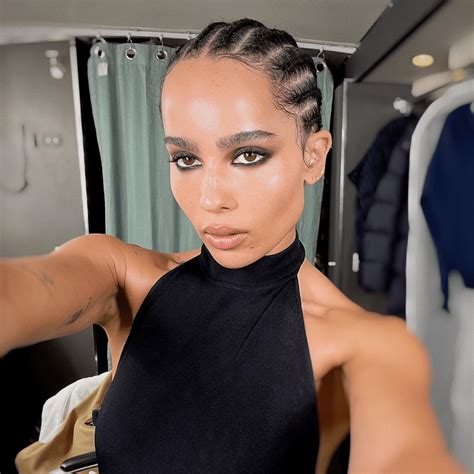 The Slept-In Smoky Eye Is the 2023 Way to Wear Indie Sleaze Makeup