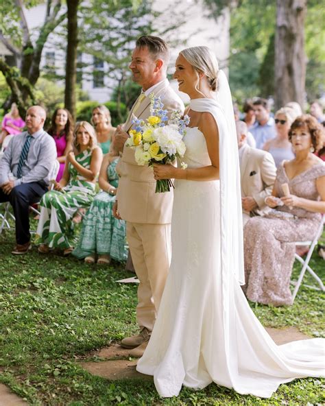 Rebecca Singleton | Wedding Photography (@rebeccawsingleton