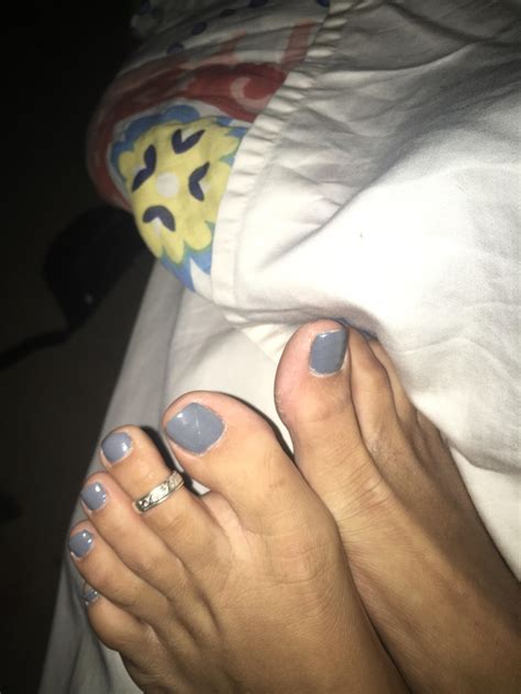 Who likes toe rings😛 : r/feetpics