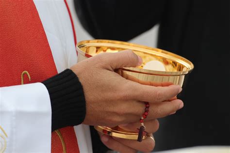 [ EDITORIAL] Communion en libre-service ! - Tribune Chrétienne