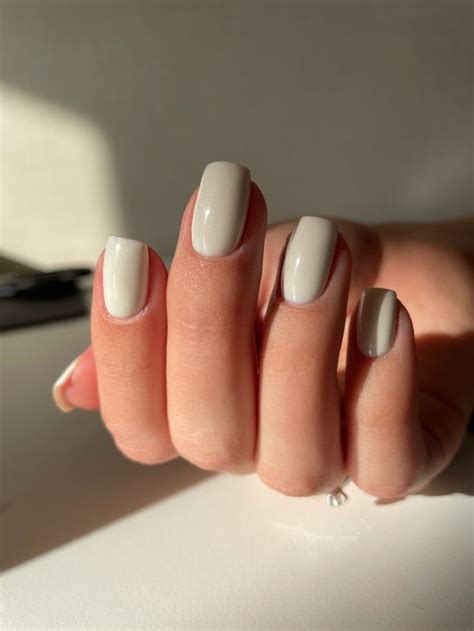 Молочный маникюр | Hair and nails, Nails, Gel nails