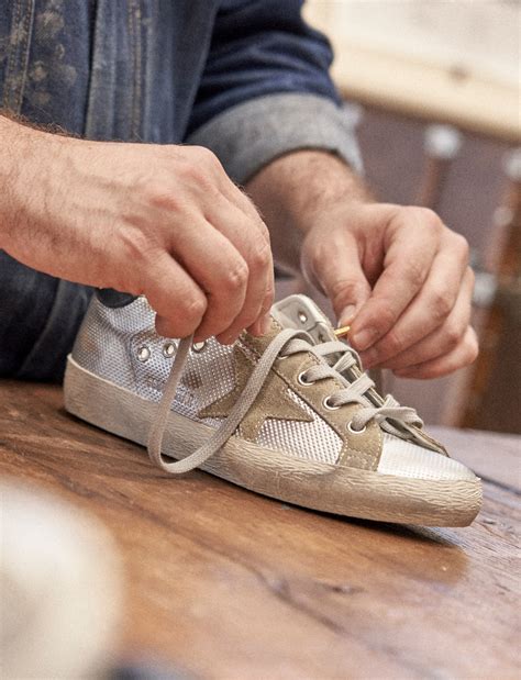 So werden Sneakers geschnürt | Golden Goose