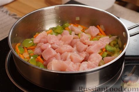 Рецепт: Куриное филе, тушенное с овощами в сливочном соусе на ...