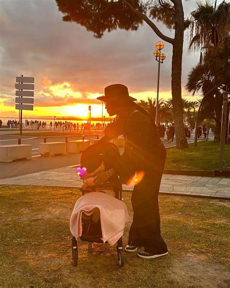 Naomi Campbell Gives Glimpse At Daughter In Mother's Day Post