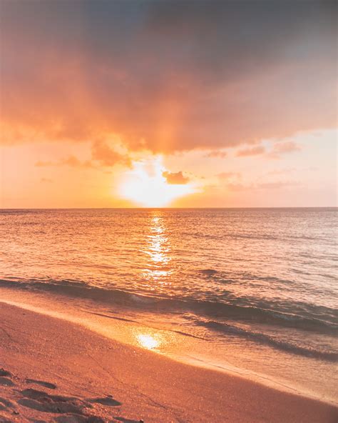 Surprising Ways Your Body May React to Daylight Savings Time - Positivities