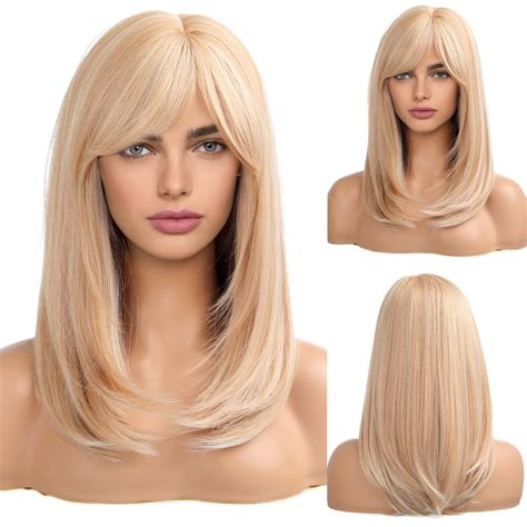 Stylists share why their clients love the bangs with side parting 1