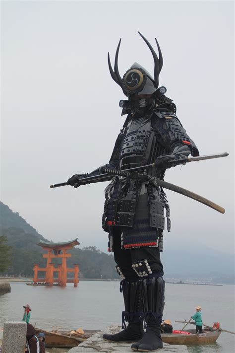 Die Geschichte der Samurai - GO FOR MORE