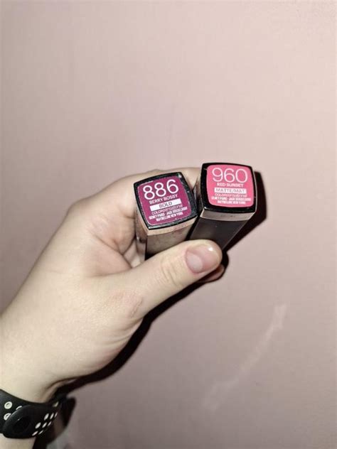 Помада maybelline,тон 886 — цена 120 грн в каталоге Помада для губ ...