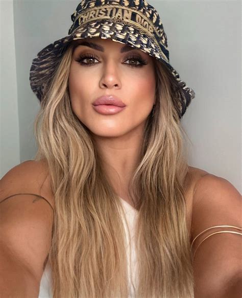 Ray Diniz ⚡️ | Bucket @gfariamoda 🛍️💕 | Instagram