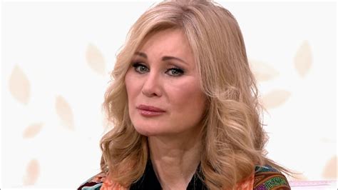 Вика Цыганова пожаловалась на угрозы за патриотические песни и поддержу ...