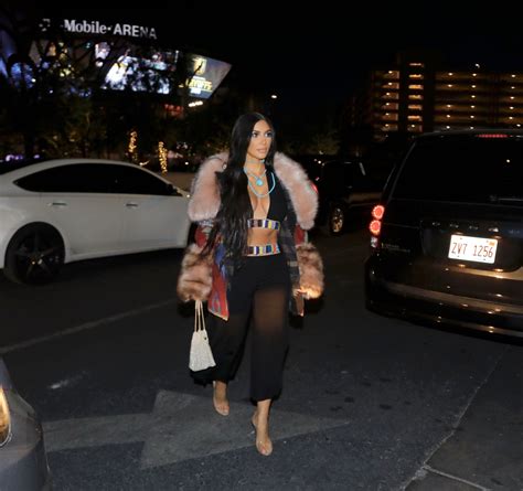 Kim Kardashian Sexy Boobs - Hot Celebs Home