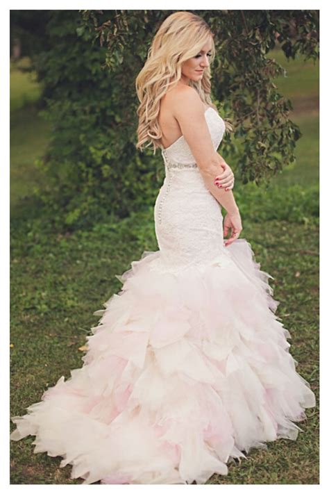 Blush pink mermaid wedding dress. Bridal portraits. | Bridal portraits