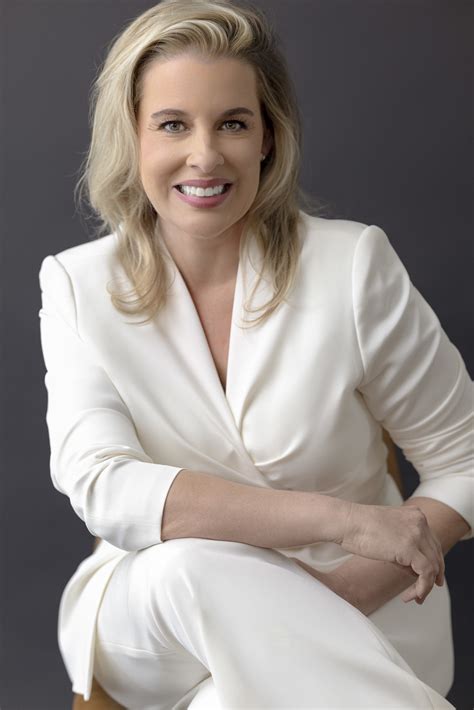 Cover Woman : Shannon Sedgwick Davis - San Antonio Woman