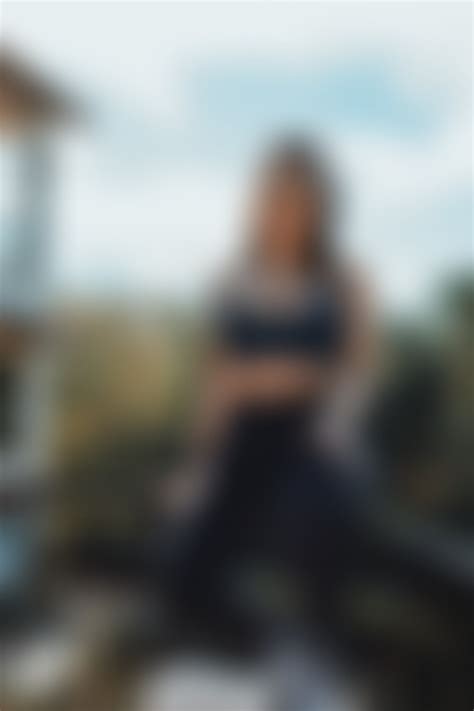 Looking hot af in this 😍 : r/Lena_The_Plug