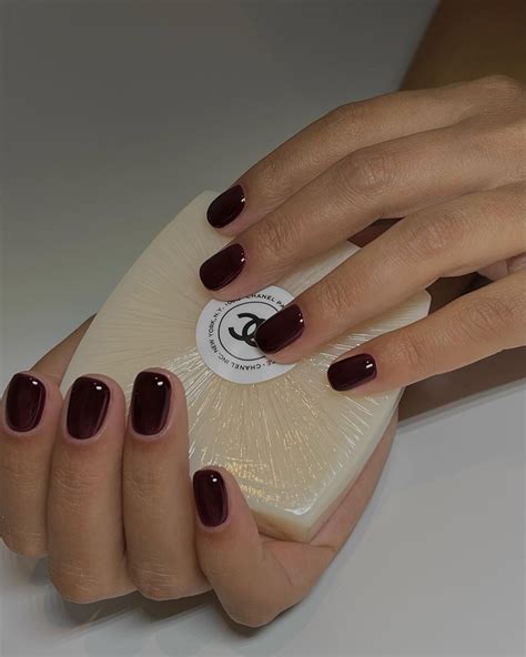 9 Deep Red Nail Colour Ideas I'm Saving For My Autumn Manicure | Who