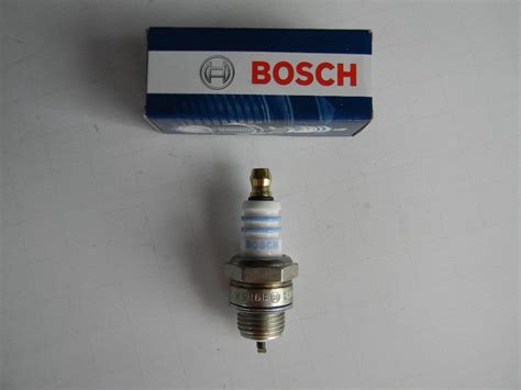 WSR6F BOSCH SPARK PLUG: FITS MANY MODELS – TA Equipment Company LLC