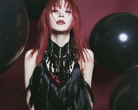 画像】LiSA、ミニアルバム『LADYBUG』収録楽曲が解禁 B'z松本孝弘に加え、女王蜂・アヴちゃん、ゆず・北川悠仁らが参加」の画像/3