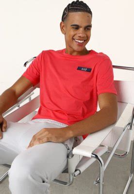 Camiseta EA7 Logo Rosa - Compre Agora | Dafiti Brasil