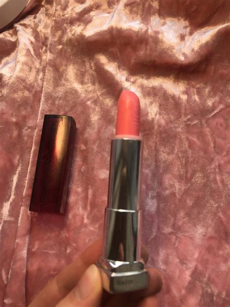 Помада maybelline рожева 117 — цена 65 грн в каталоге Помада для губ ...