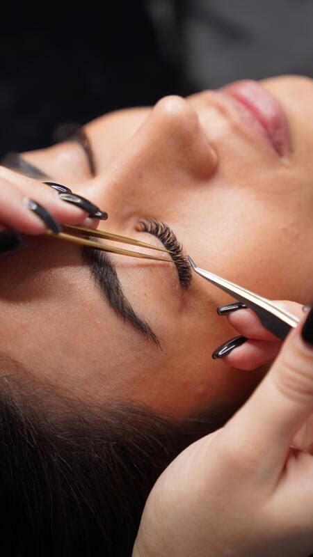 #1 Best Eyelash Extensions in San Francisco | Lash Lab