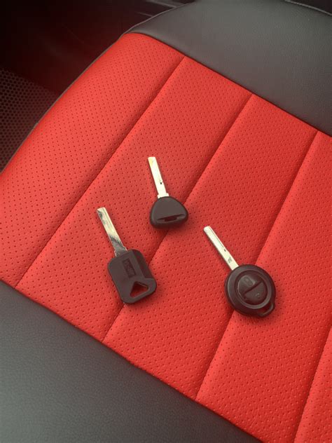 Дубликат ключа — Mitsubishi Colt VI, 1,3 л, 2005 года | помощь на ...
