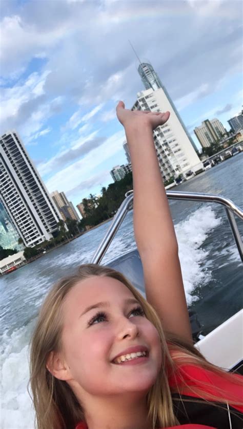Ivy Mae - Personal Pics and Videos 04/21/2019 • CelebMafia