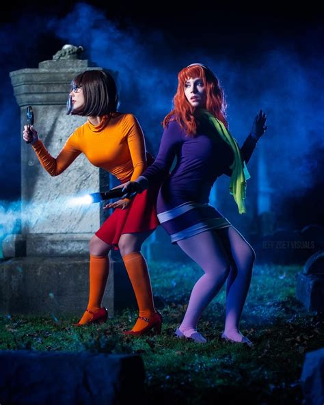 Daphne & Velma Cosplay From Scooby-Doo - Media Chomp