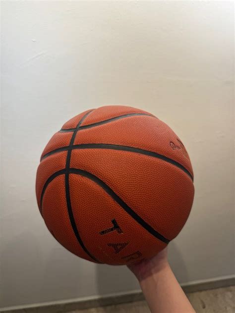 Tarmak Basketball BT900 Size 7, Sports Equipment, Sports & Games ...