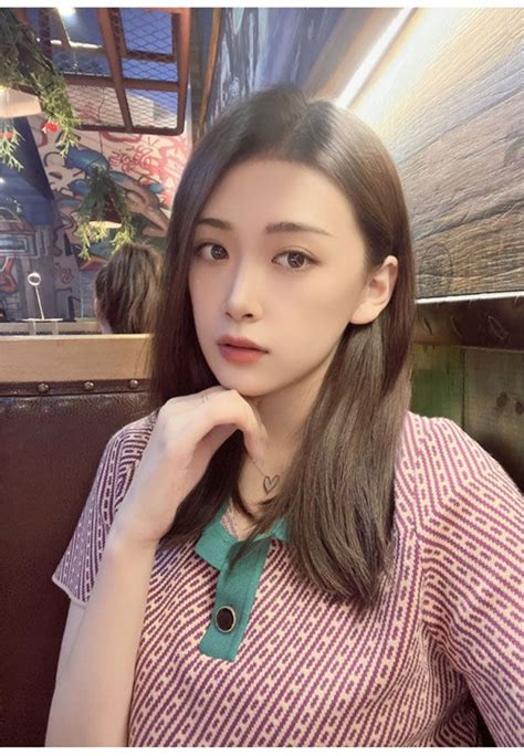 Vicky - Shanghai Escort Agency