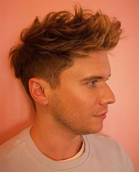 30 Catchy Short Sides, Long Top Haircuts for Men in 2025