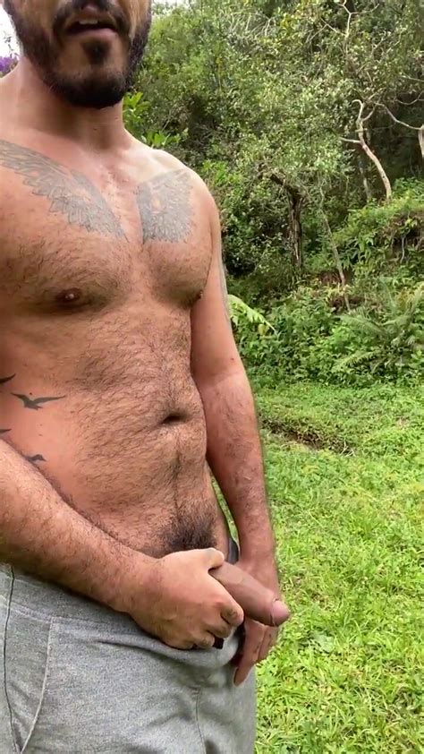 Alpha gay pissing in woods - ThisVid.com